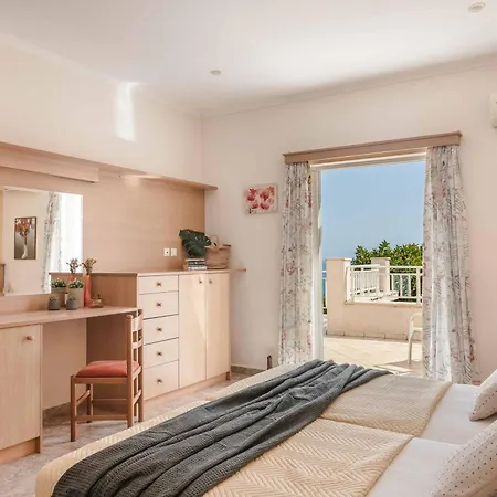 Angeliki Skala Villa *